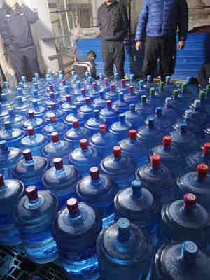 2019年北京食药警察雷霆出击 捣毁434处黑作坊黑窝点保障食品安全